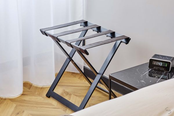 Soportes de maletas de metal